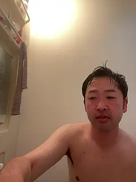 shin0689 online show from May 3, 2026, 1:11 am