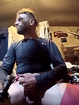 bearded cross online show from April 18, 2026, 10:28 am