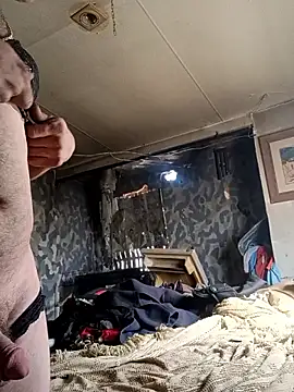 bearded cross online show from February 28, 2026, 8:41 pm