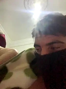 3Omar45 online show from November 16, 2025, 8:24 pm