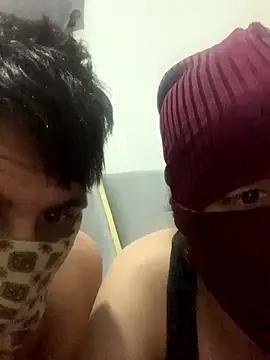 3Omar45 online show from November 8, 2025, 10:57 pm