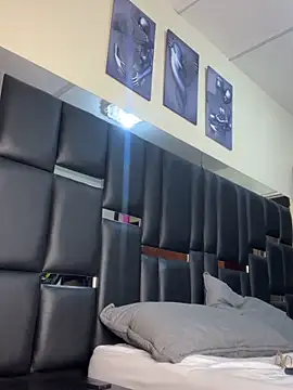 Kendra C online show from November 3, 2025, 1:11 am