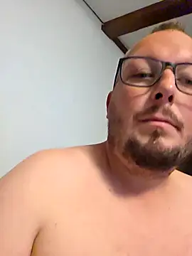 bigdicksklave online show from October 7, 2025, 7:48 pm