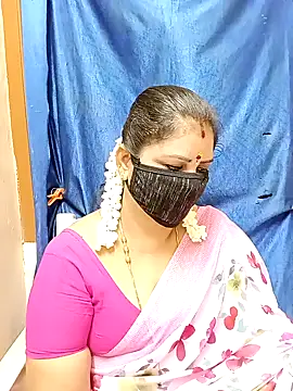 sushma26 online show from October 4, 2025, 10:00 pm