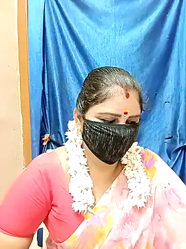 sushma26 online show from October 2, 2025, 6:11 pm