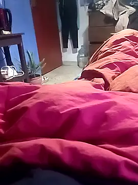 QJHoElyking online show from October 15, 2025, 6:44 am