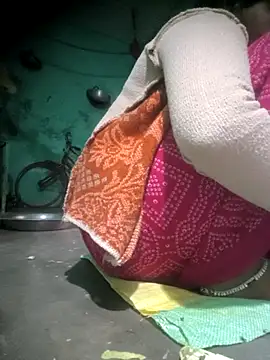 Snapshot of CUTGIRL76 chatting on February 12, 2026, 2:11 am CUTGIRL76 online show from February 12, 2026, 2:11 am