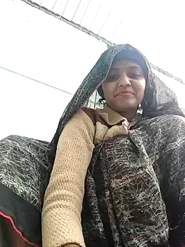 AnanyaKapoor89 online show from November 27, 2025, 1:50 am