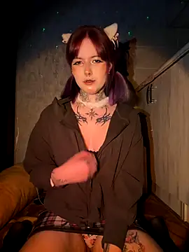 n1ghtcloud online show from October 7, 2025, 1:06 am