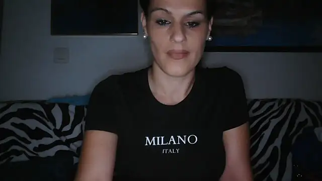 Snapshot of yumara351 chatting on October 6, 2025, 9:54 am yumara351 online show from October 6, 2025, 9:54 am