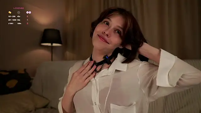 LurleneRamo online show from September 23, 2025, 1:12 am