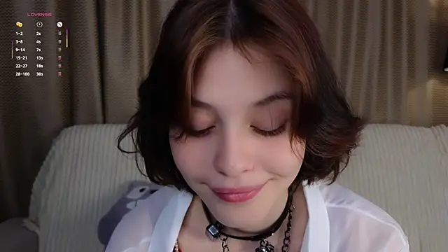 LurleneRamo online show from September 20, 2025, 1:10 am