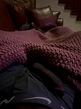 Lillie33366 online show from November 17, 2025, 11:58 am