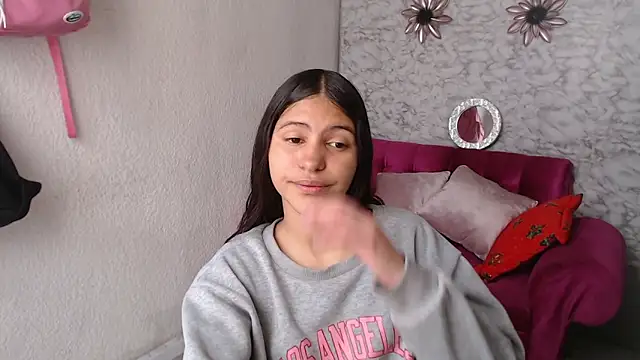 Evagirl69 online show from December 1, 2025, 6:09 pm