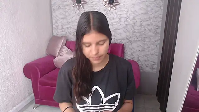 Evagirl69 online show from September 19, 2025, 12:20 pm