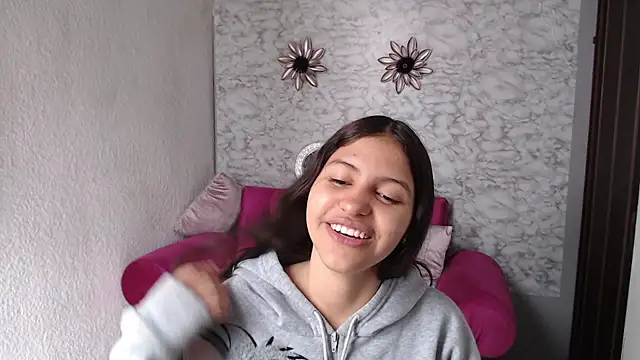 Evagirl69 online show from April 17, 2026, 12:30 pm