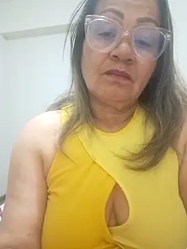 Snapshot of Vickysweeeettt chatting on February 10, 2026, 2:54 am Vickysweeeettt online show from February 10, 2026, 2:54 am