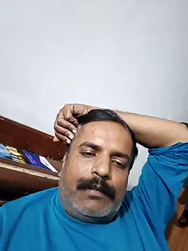 vardh033 online show from November 6, 2025, 4:16 am