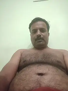 vardh033 online show from October 5, 2025, 9:16 pm