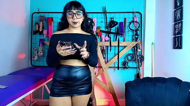 Mrmia bdsm extreme online show from November 8, 2025, 2:20 pm