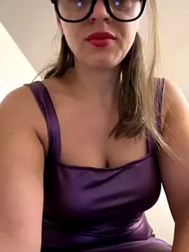 ladywithbigass online show from September 12, 2025, 4:45 am