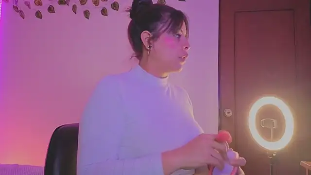 MiaCollinssx online show from November 27, 2025, 2:50 pm