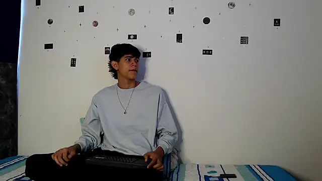 alexmark  online show from March 26, 2026, 1:42 pm