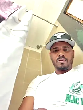 Danypeluche online show from October 18, 2025, 7:38 pm