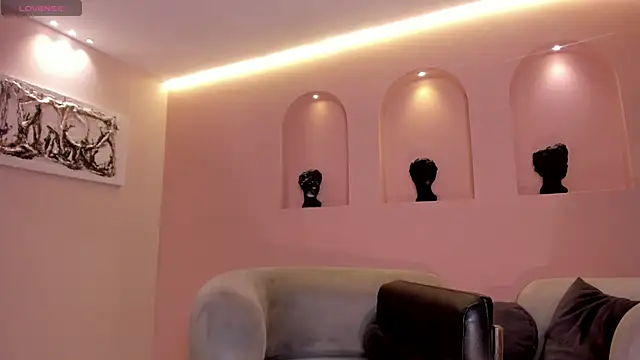 Snapshot of BonnyRose chatting on November 28, 2025, 7:58 pm BonnyRose online show from November 28, 2025, 7:58 pm