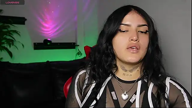 sari belle online show from September 29, 2025, 9:20 pm