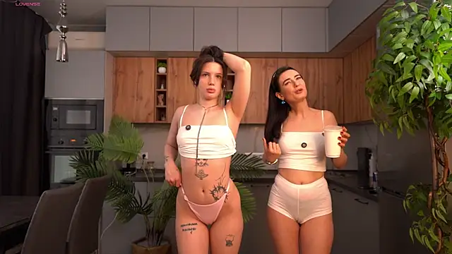 Anny Molly online show from April 3, 2026, 6:09 am