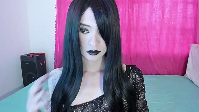 cutenaked 8 online show from October 24, 2025, 2:16 pm