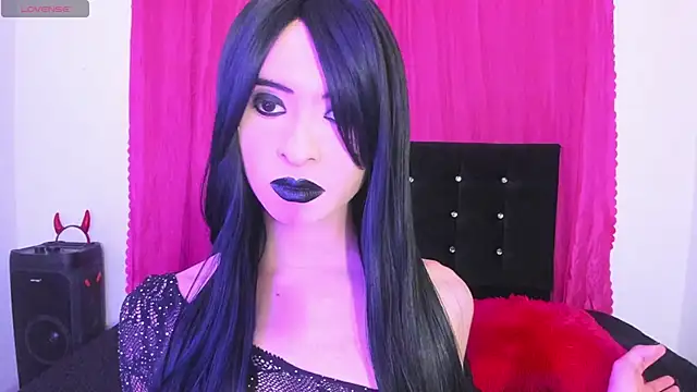 Snapshot of cutenaked_8 chatting on June 18, 2026, 12:53 am cutenaked 8 online show from June 18, 2026, 12:53 am