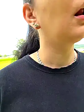 Swiss Lady online show from September 10, 2025, 12:04 pm