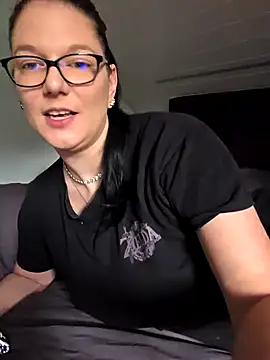 Swiss Lady online show from October 8, 2025, 4:29 pm