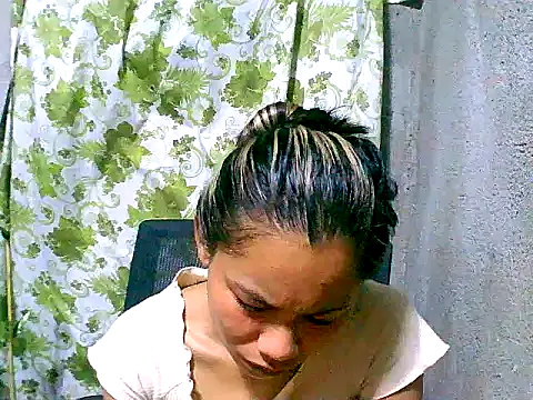 Snapshot of Sweeetgurll chatting on September 15, 2025, 1:00 pm Sweeetgurll online show from September 15, 2025, 1:00 pm