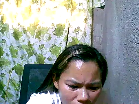 Snapshot of Sweeetgurll chatting on September 16, 2025, 7:42 am Sweeetgurll online show from September 16, 2025, 7:42 am