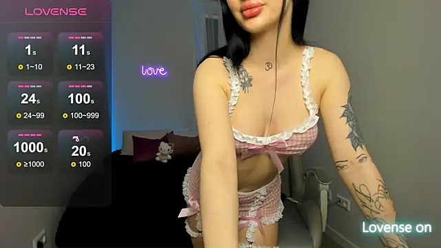 SelinaStorm online show from April 11, 2026, 11:30 pm