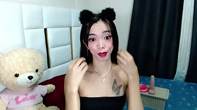 Snapshot of diamondnaked_ chatting on September 25, 2025, 4:57 pm diamondnaked online show from September 25, 2025, 4:57 pm