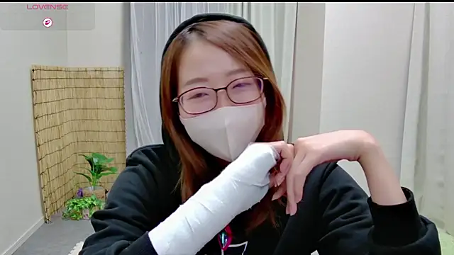 Haruno sakura ch online show from November 18, 2025, 7:44 am