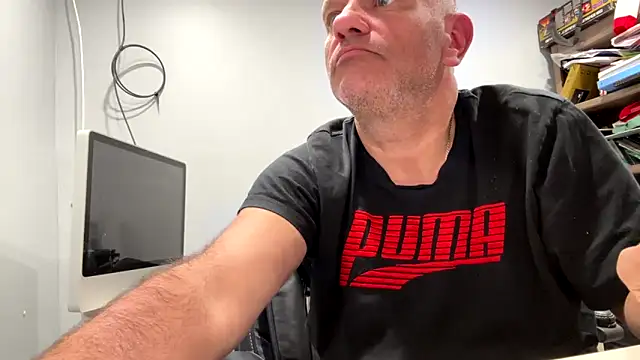 frankyjones8989 online show from October 18, 2025, 4:14 am