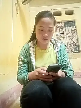 Snapshot of Milan6789 chatting on November 15, 2025, 9:41 pm Milan6789 online show from November 15, 2025, 9:41 pm