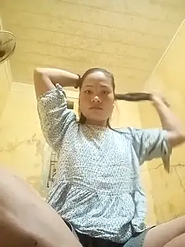 Snapshot of Milan6789 chatting on October 15, 2025, 9:12 pm Milan6789 online show from October 15, 2025, 9:12 pm