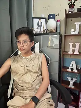 Snapshot of Prince-Harrison chatting on December 15, 2025, 8:14 pm Prince-Harrison online show from December 15, 2025, 8:14 pm