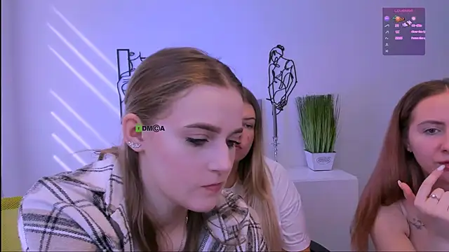 Snapshot of aria_moo chatting on September 22, 2025, 8:42 am aria moo online show from September 22, 2025, 8:42 am