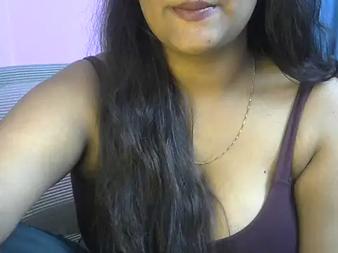 Snapshot of Queenxxx98 chatting on February 22, 2026, 6:20 pm Queenxxx98 online show from February 22, 2026, 6:20 pm