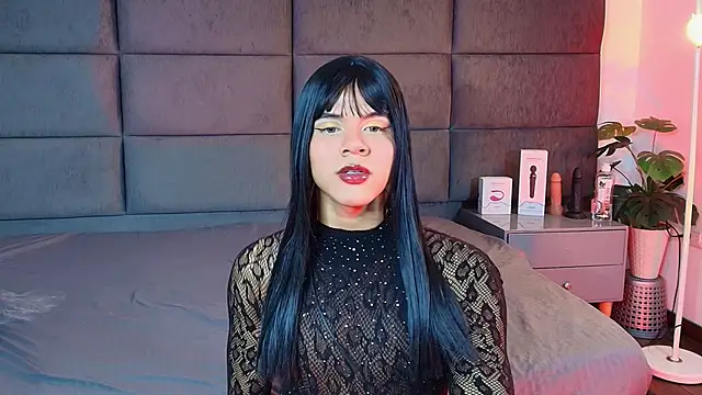 Slenna Moon online show from December 20, 2025, 2:47 am