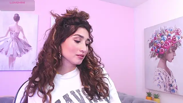 Snapshot of linda_morgan1 chatting on September 12, 2025, 12:05 pm linda morgan1 online show from September 12, 2025, 12:05 pm