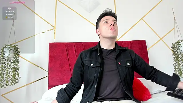 Ethan Marquez01 online show from September 15, 2025, 8:53 pm