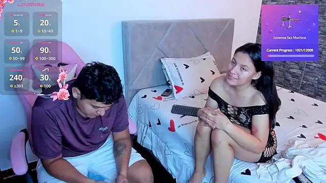Sexxyy Couple  online show from July 15, 2026, 7:04 am